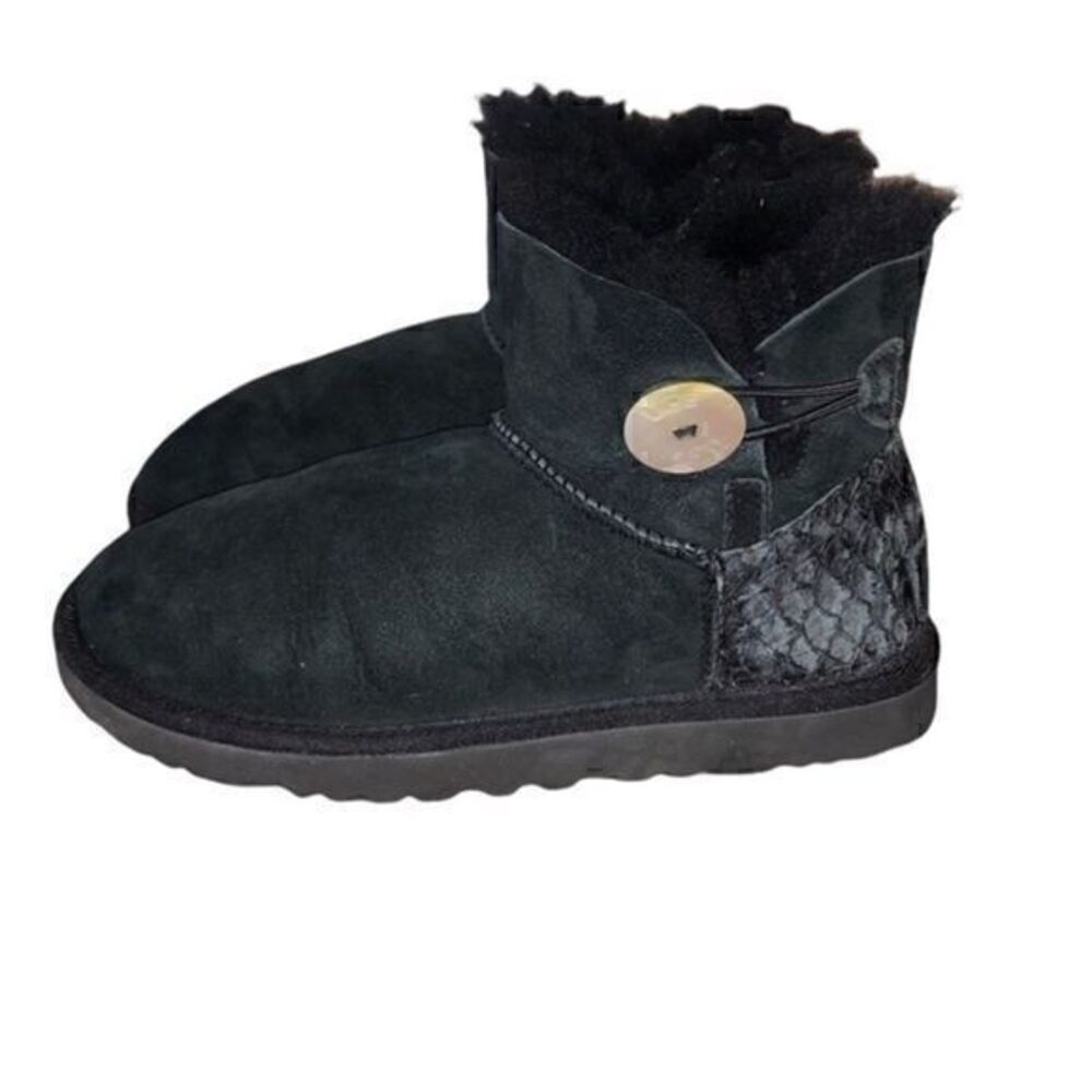 UGG AUSTRALIA BOOTS WOMEN’S SIZE 5